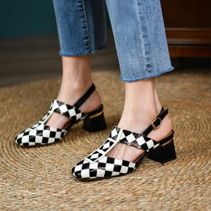 Women's Black and White Leather Closed Toe Slippers with Chunky Mid Heel