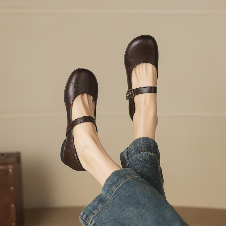 Women's Fashion Flat Shoes Low Heel Round Toe Buckle Strap Solid
