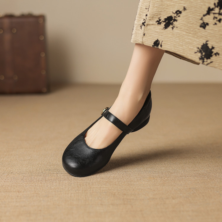 Women's Fashion Flat Shoes Low Heel Round Toe Buckle Strap Solid - Image 4